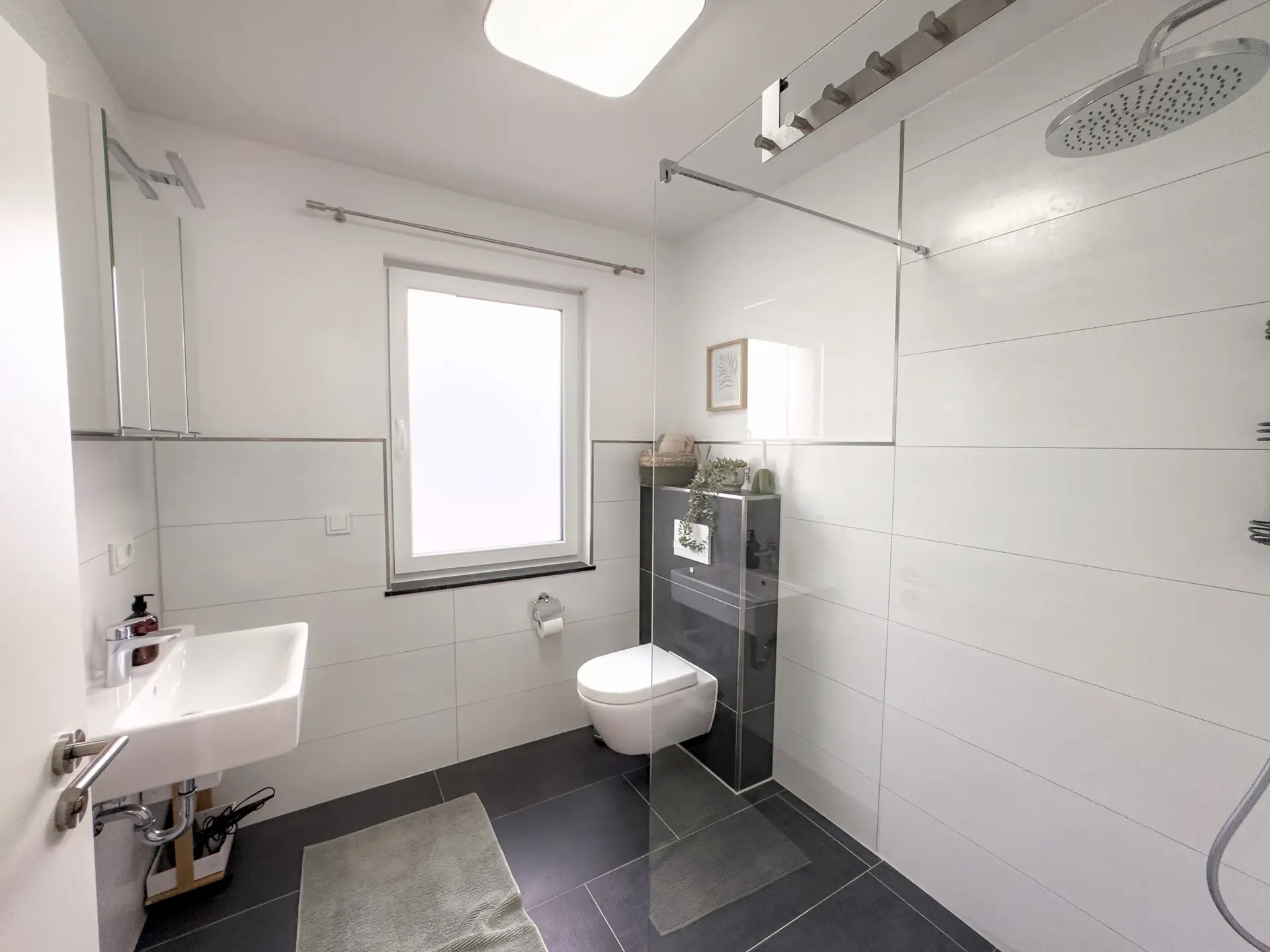 Mackenbach-4-bath-02