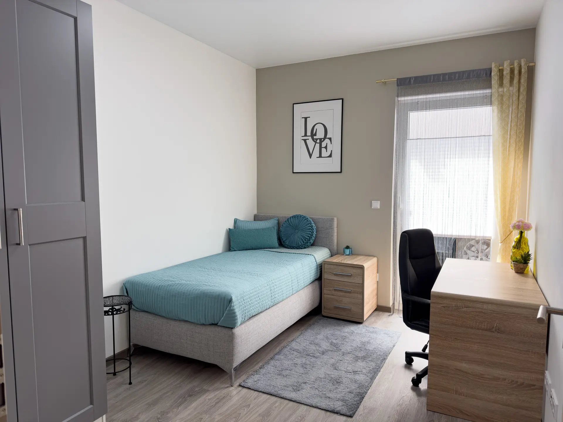 Ramstein-4-bedroom2-01