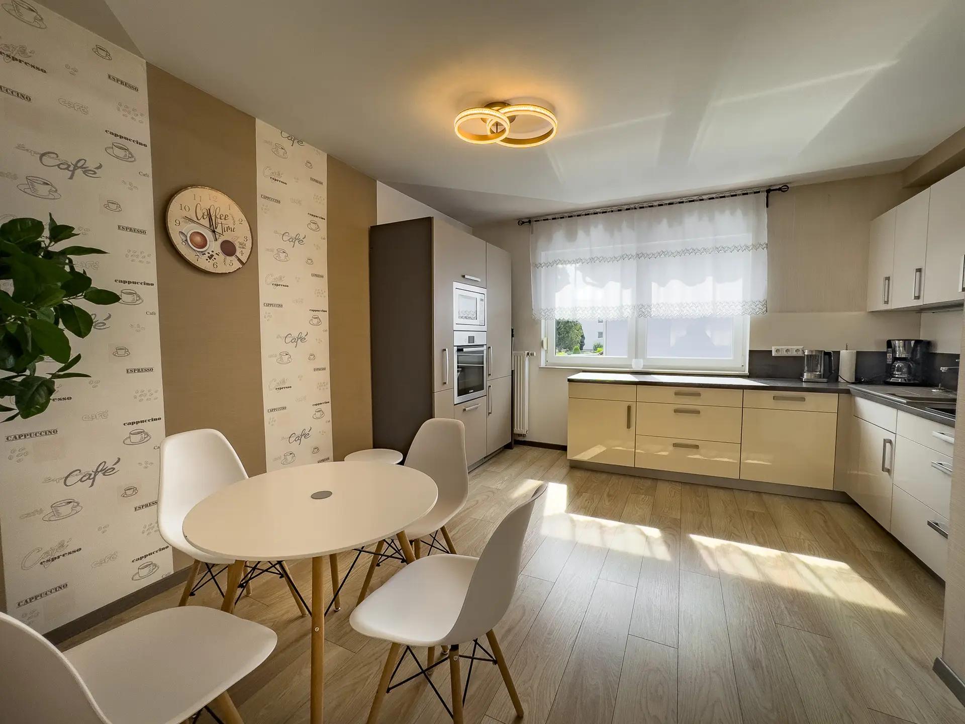 Ramstein-26-kitchen-02