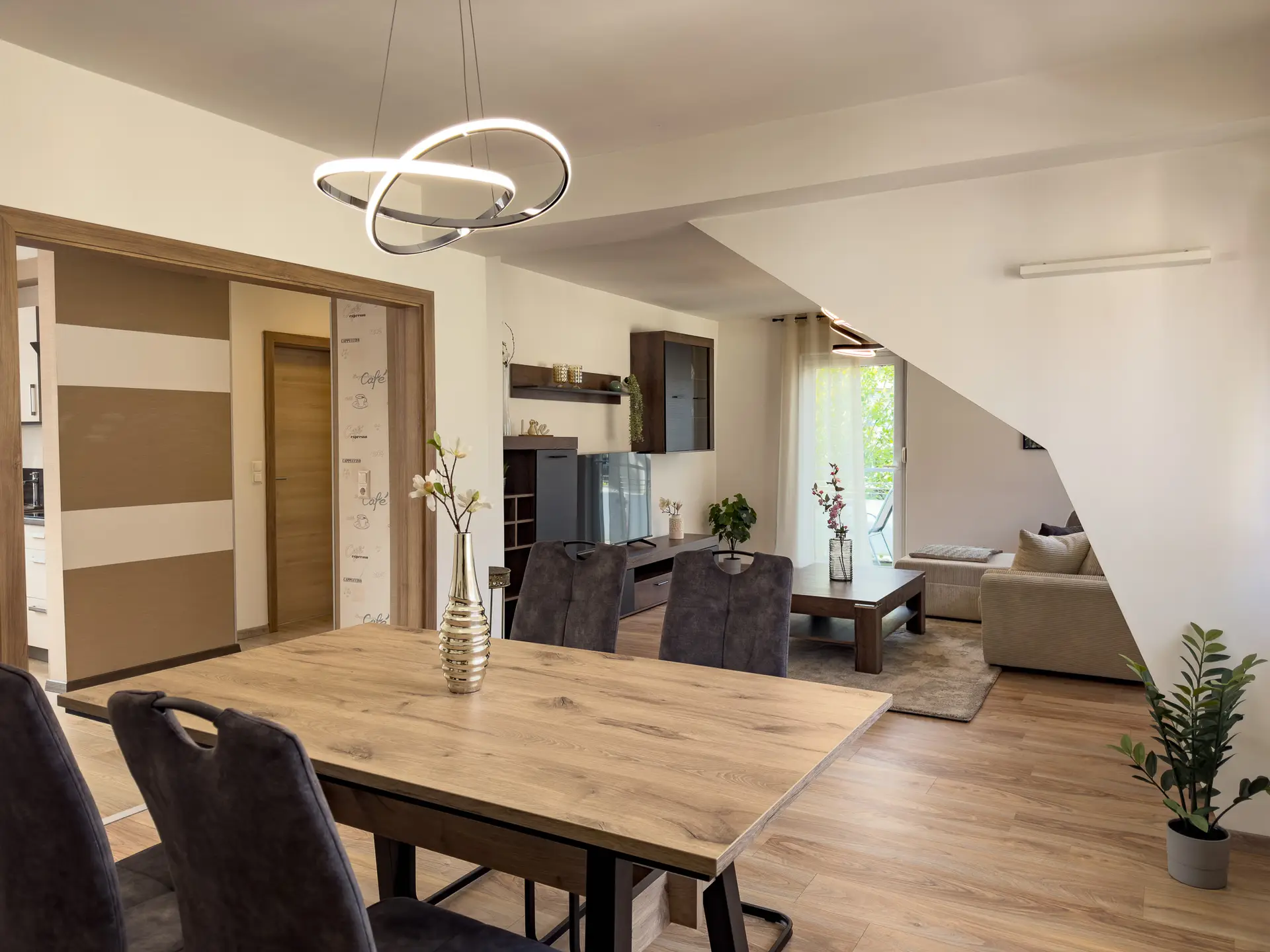 Ramstein-26-livingroom-02